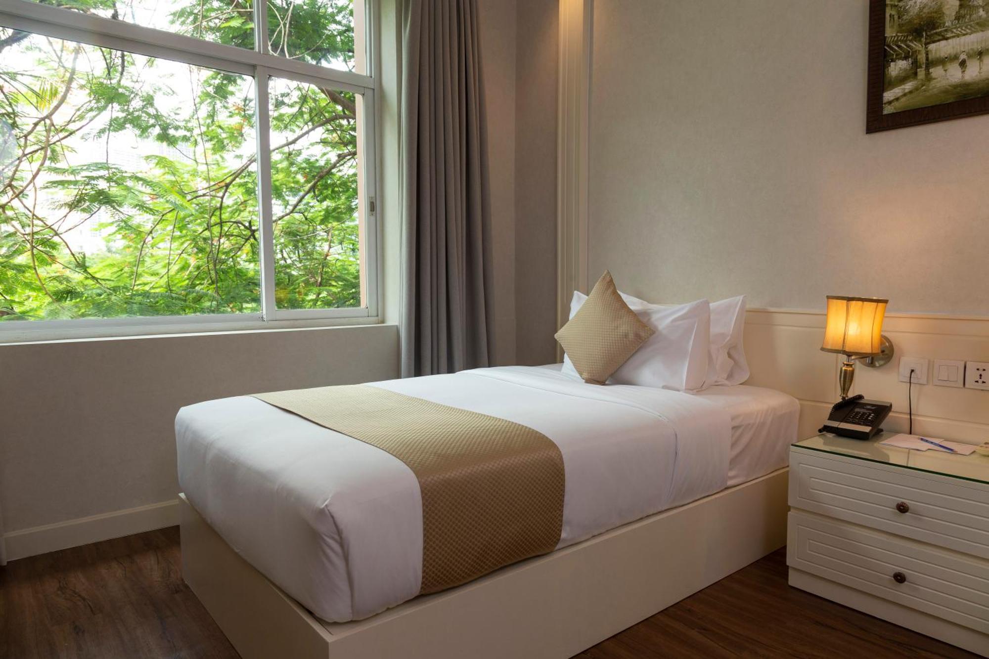 Anik Boutique Hotel Phnom Penh Exterior photo