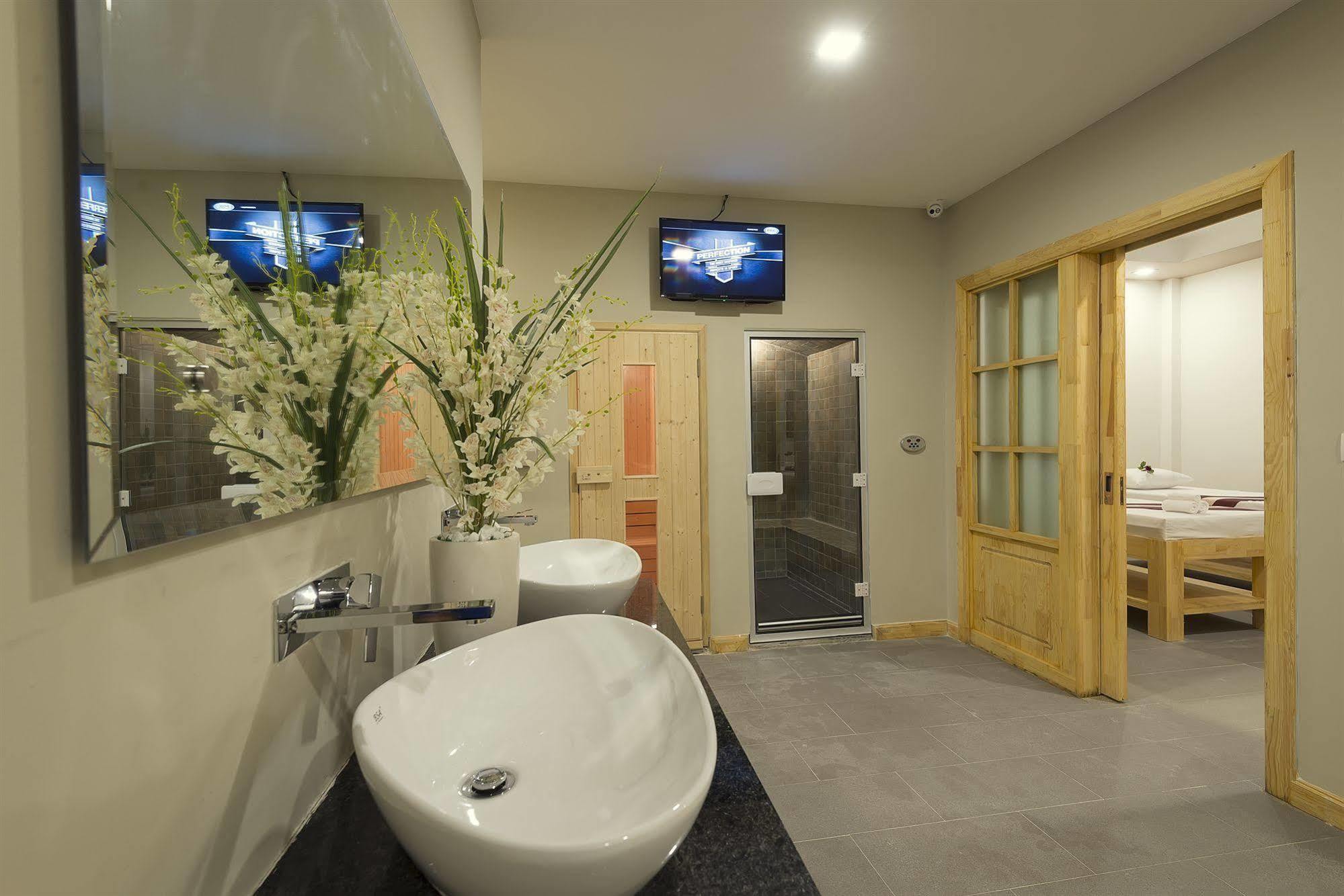 Anik Boutique Hotel Phnom Penh Exterior photo